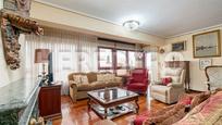 Sala d'estar de Pis en venda en Vigo  amb Terrassa