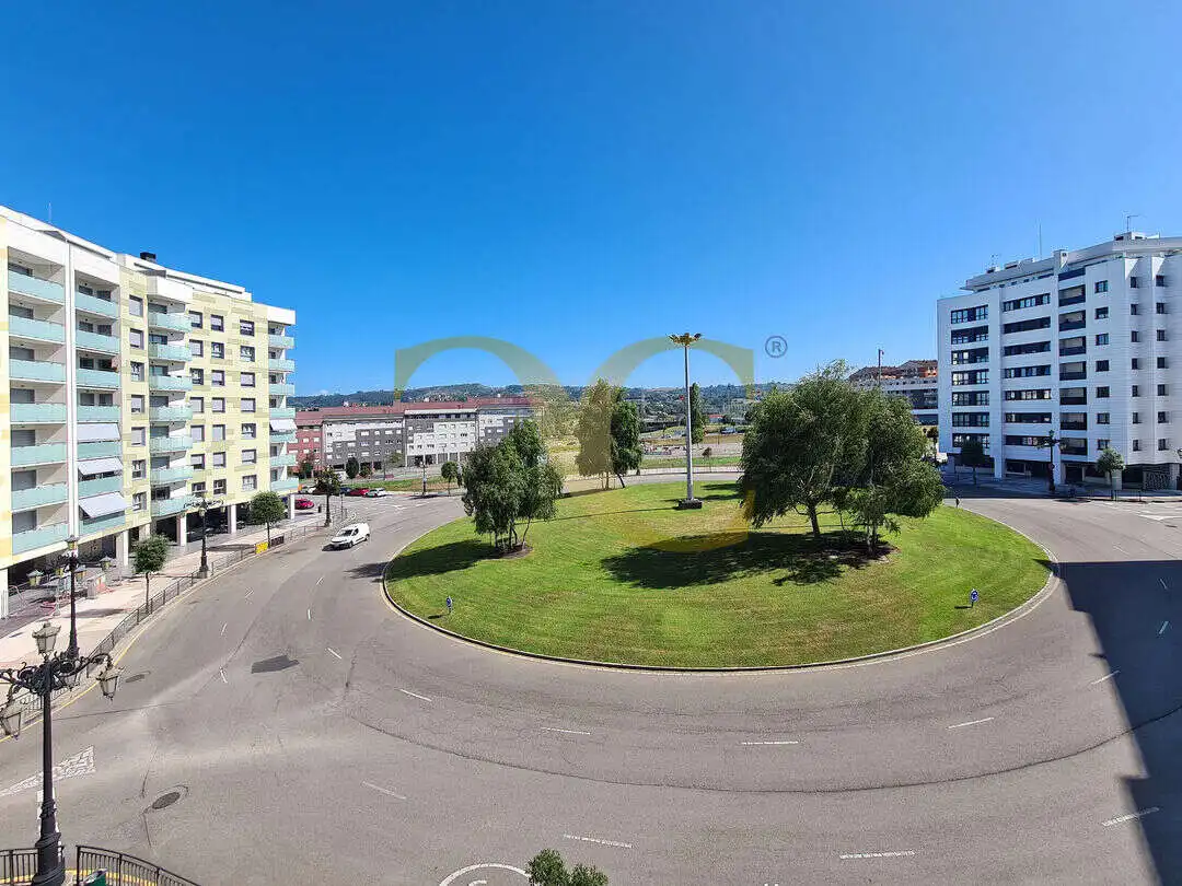 Vista exterior de Pis en venda en Oviedo  amb Aire condicionat, Calefacció i Terrassa