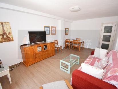 Living room of Flat for sale in Fuengirola  with Air Conditioner and Terrace