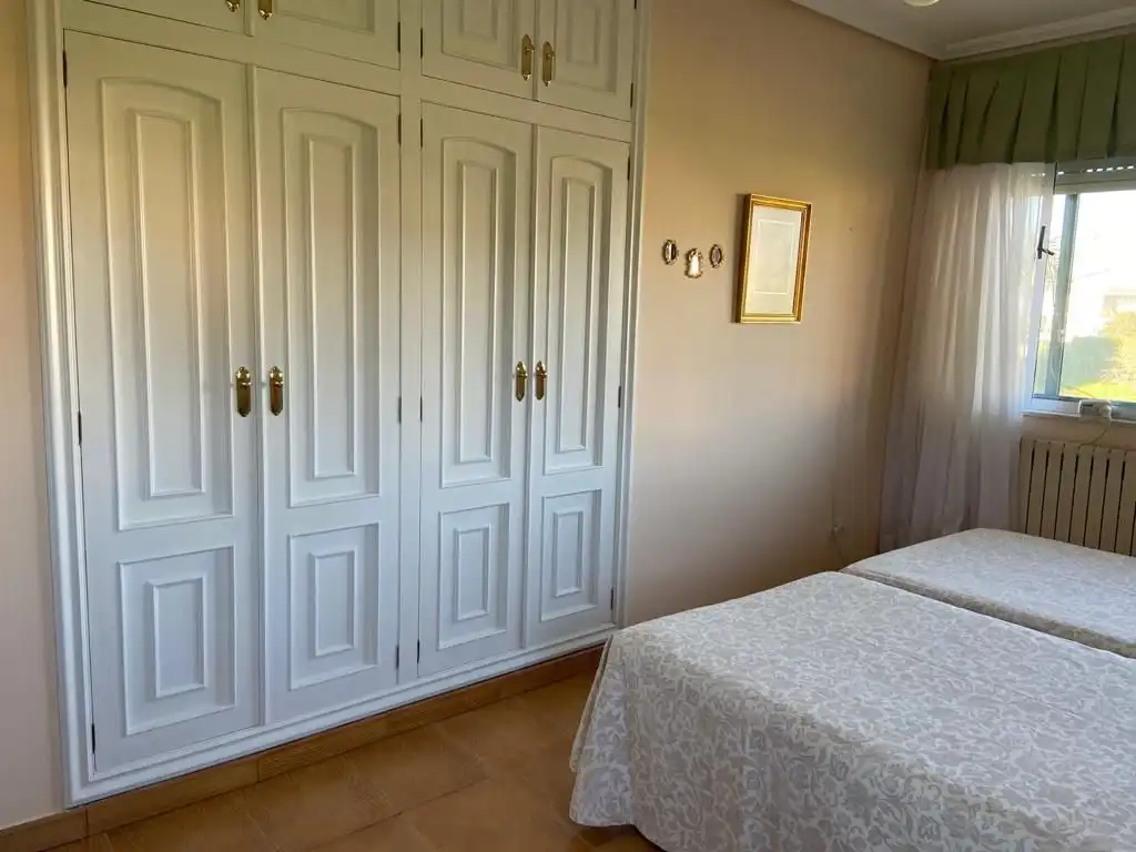 Habitación de Casa o chalet en venta en Ferrol con Calefacción, Jardín privado y Terraza