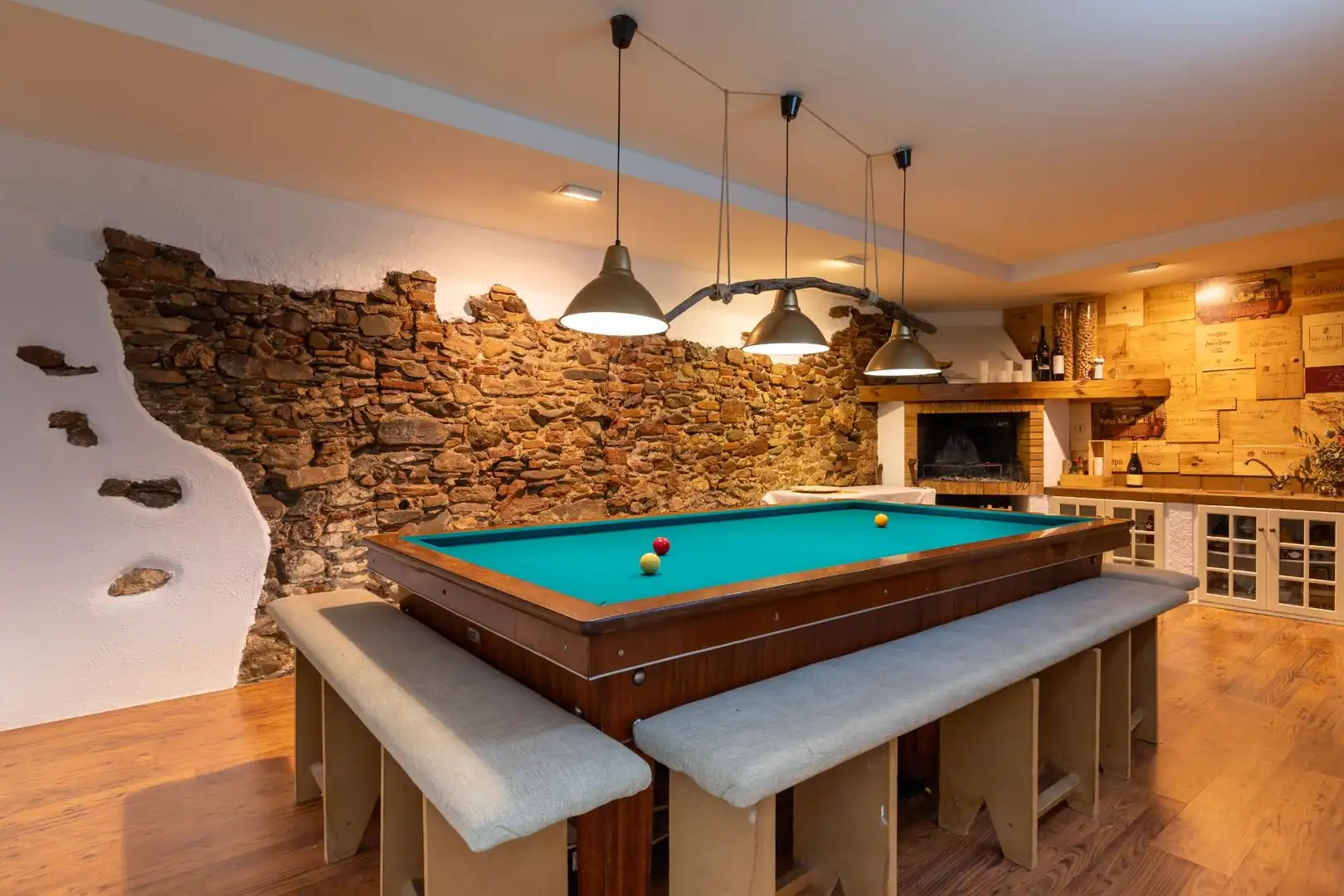 Haus oder Chalet zum Verkauf in Viladecavalls mit Privatgarten, Terrasse und Abstellraum