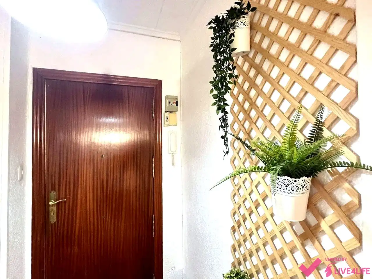 Piso de alquiler en Valencia con Jardín privado y Amueblado