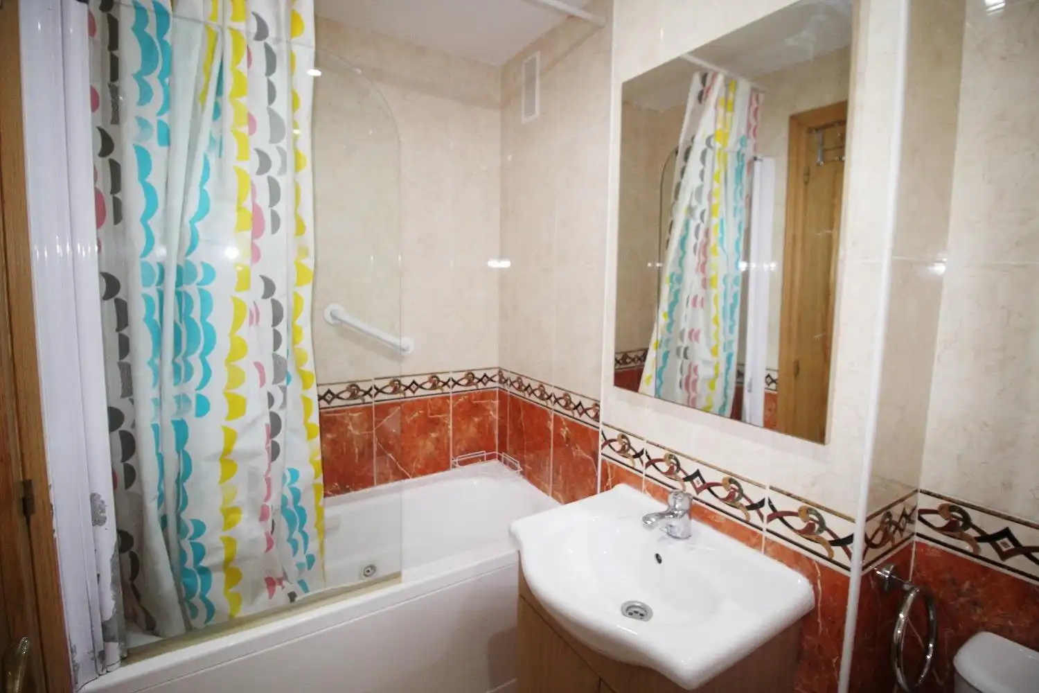 Bathroom of Apartments for sale in Oropesa del Mar / Orpesa  with Air Conditioner, Private garden and Terrace