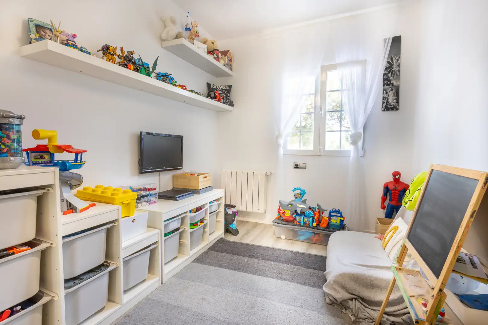 Houses for sale in Valdemorillo  with Air Conditioner, Heating and Private garden