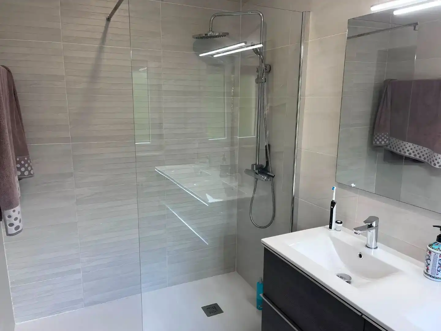 Baño de Casa o chalet en venta en Galapagar con Aire acondicionado, Piscina y Balcón