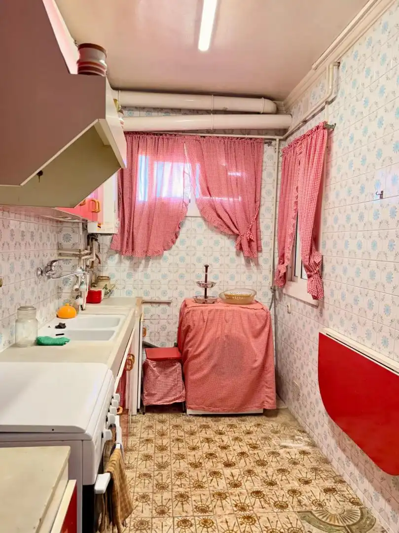 Kitchen of Flat for sale in Sabadell  with Balcony