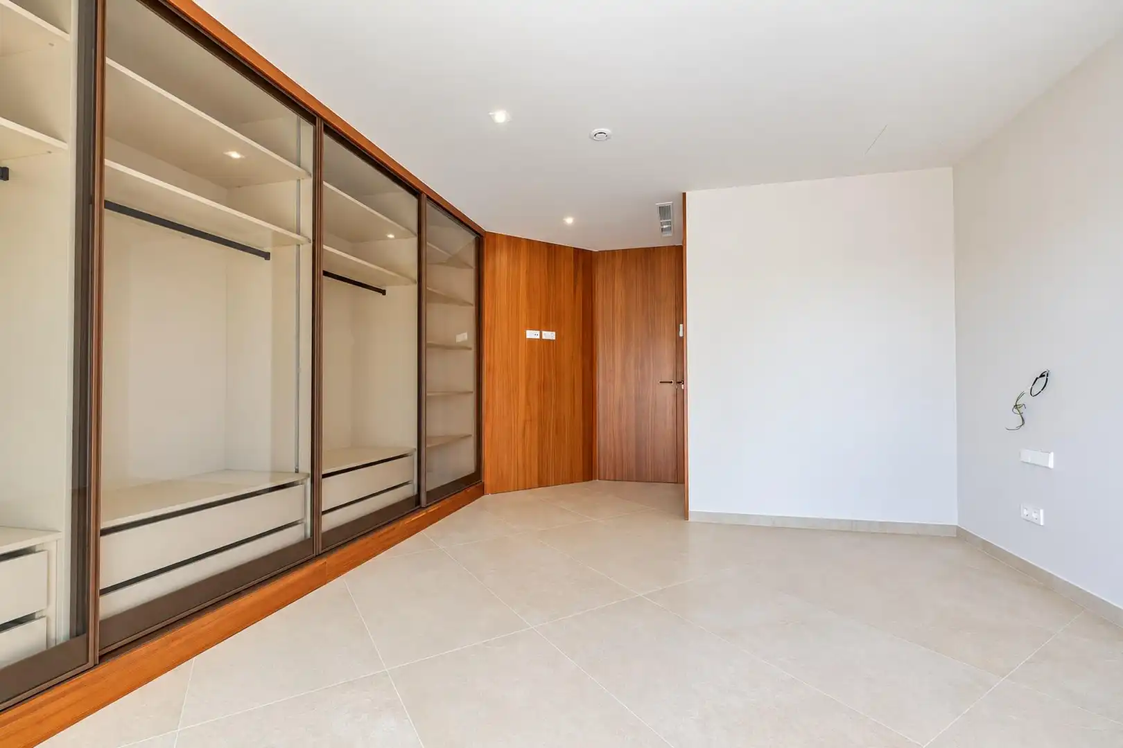 Chalet con piscina en venta en Marisol Park - Ortembach - Los Almendros, imagen 36