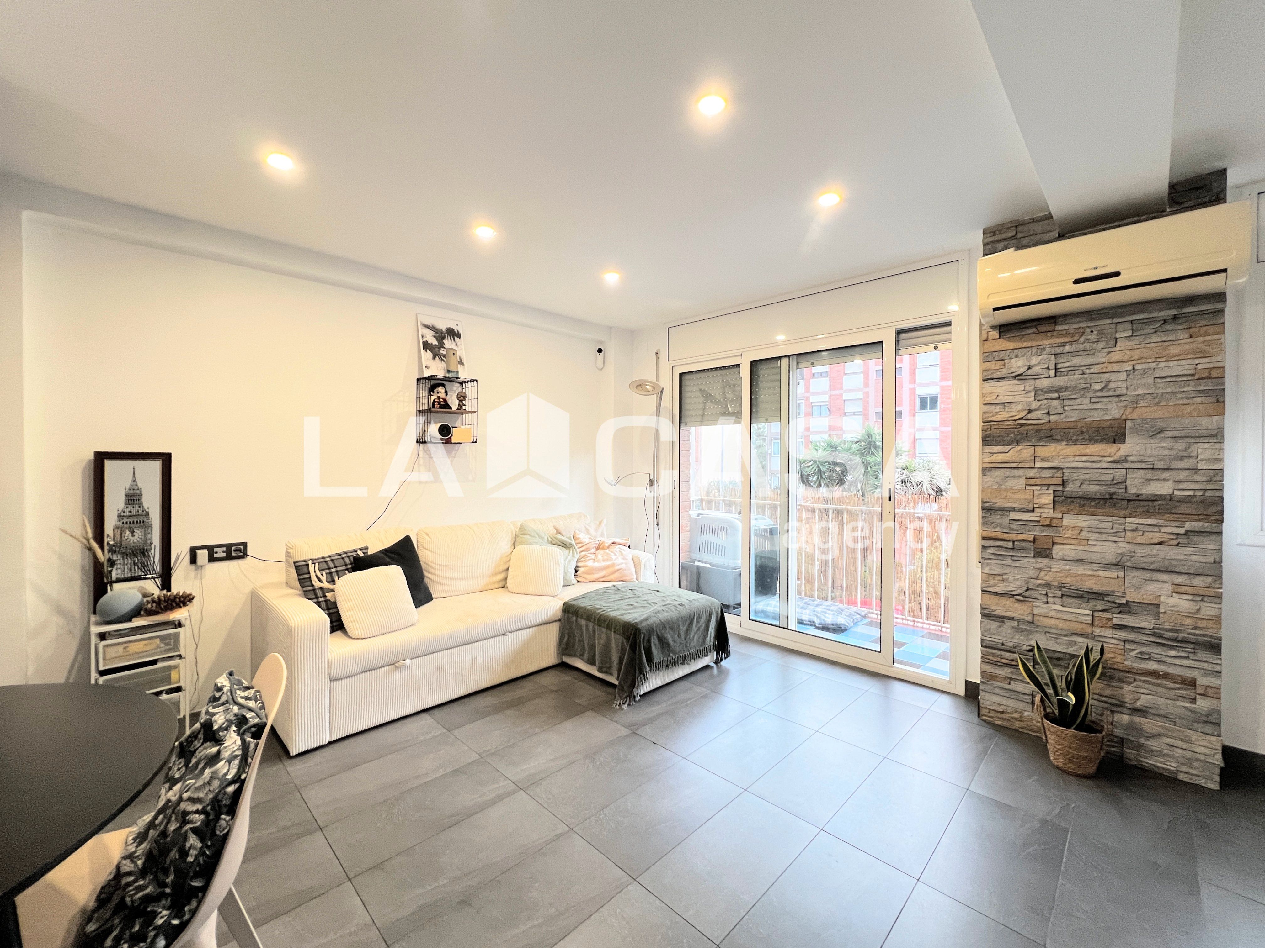 Sala de estar de Piso en venta en Badalona con Balcón