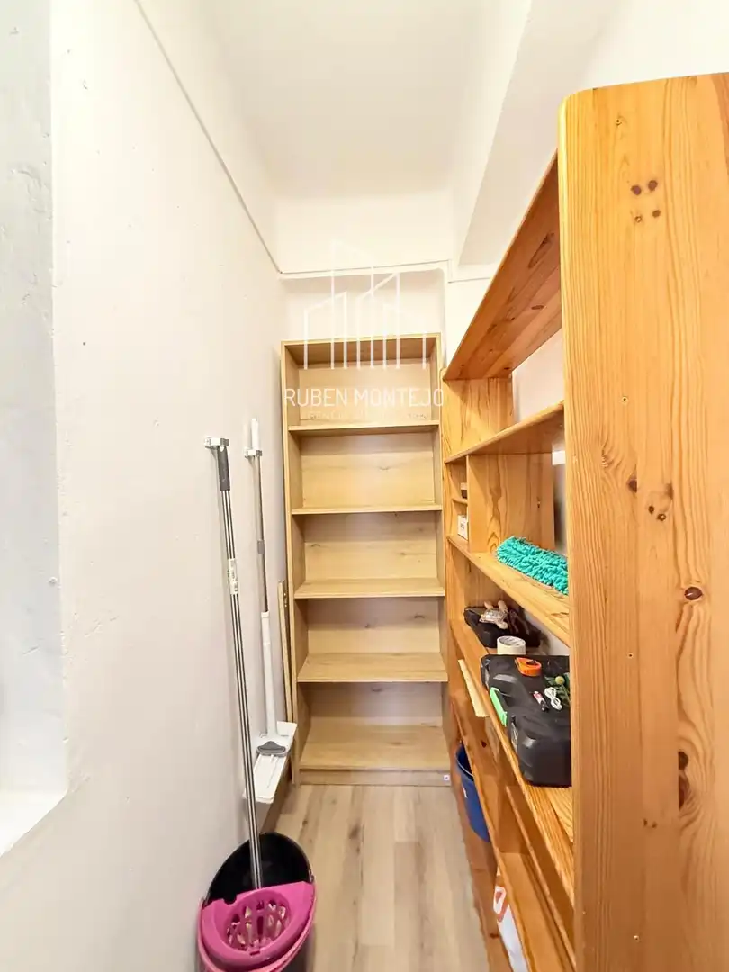 Bedroom of Flat for rent in Salamanca  with Heating, Storage room and Furnished