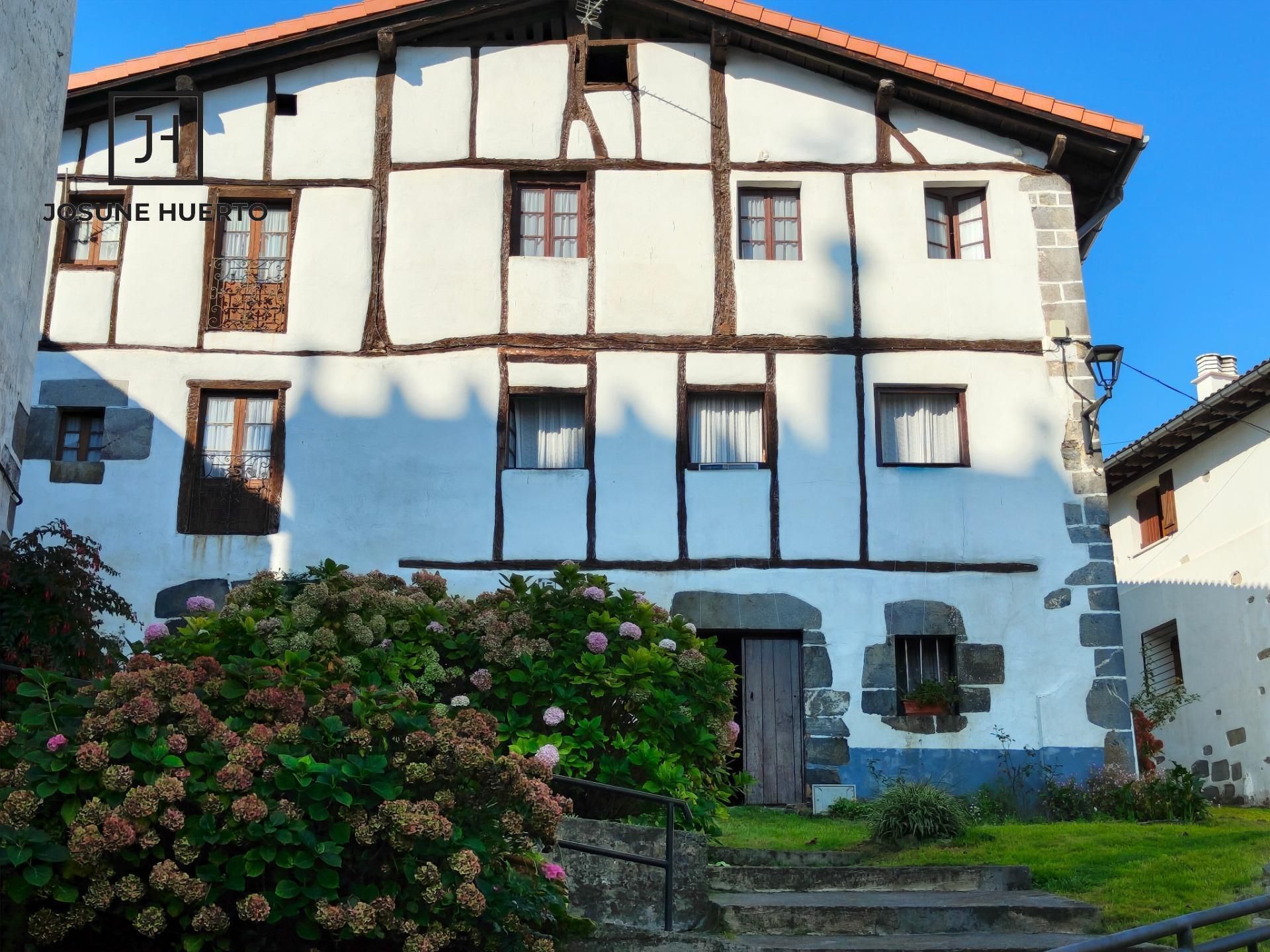 Exterior view of Flat for sale in Aia  with Heating and Private garden