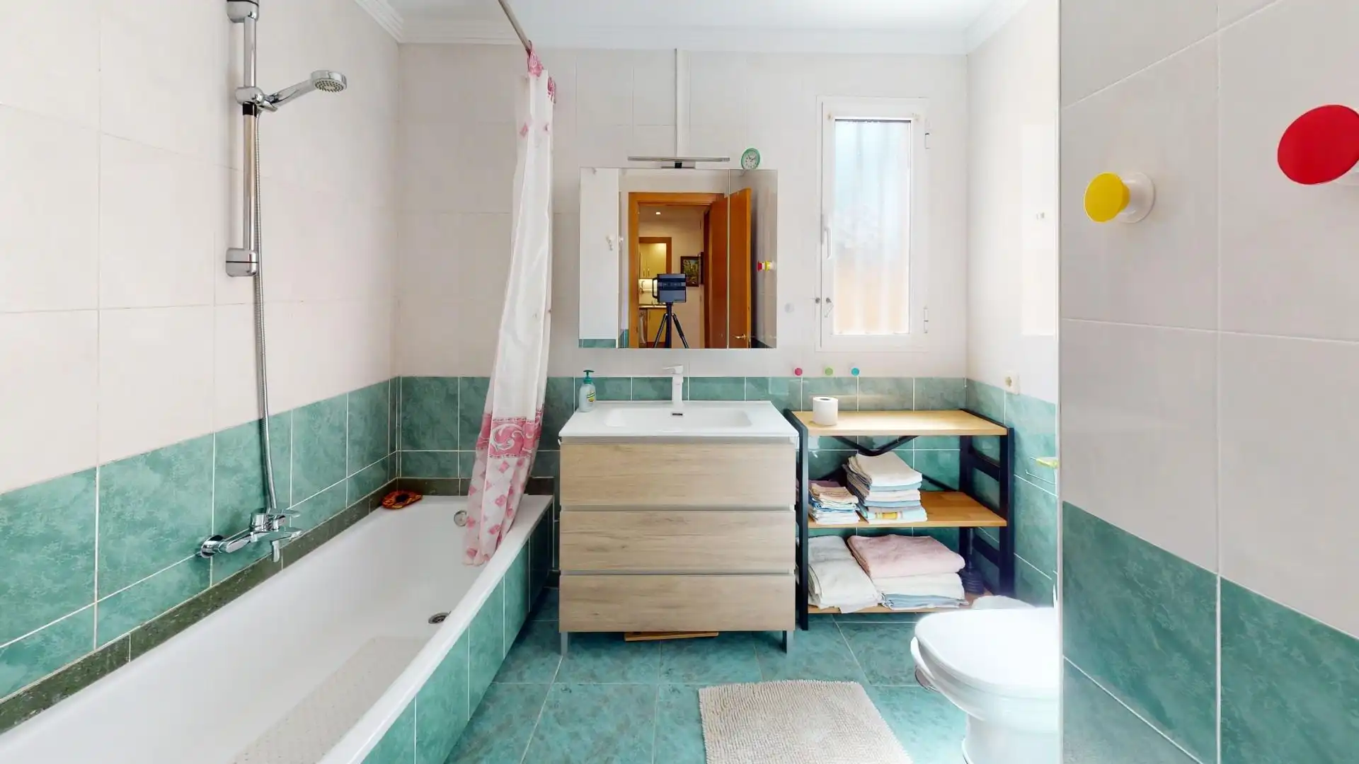 Badezimmer von Wohnungen zum Verkauf in L'Alfàs del Pi mit Klimaanlage, Privatgarten und Terrasse