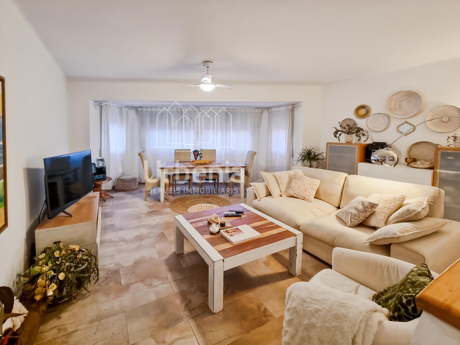 Sala d'estar de Pis en venda en Mataró amb Aire condicionat i Calefacció