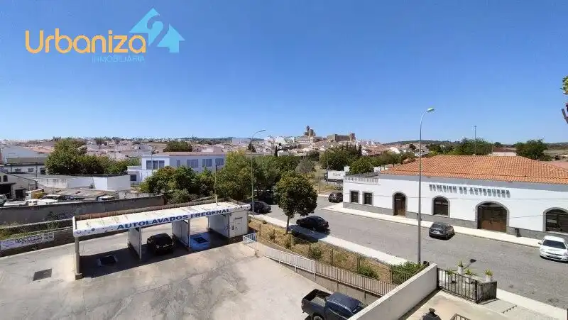 Vista exterior de Ático en venta en Fregenal de la Sierra con Aire acondicionado, Terraza y Trastero