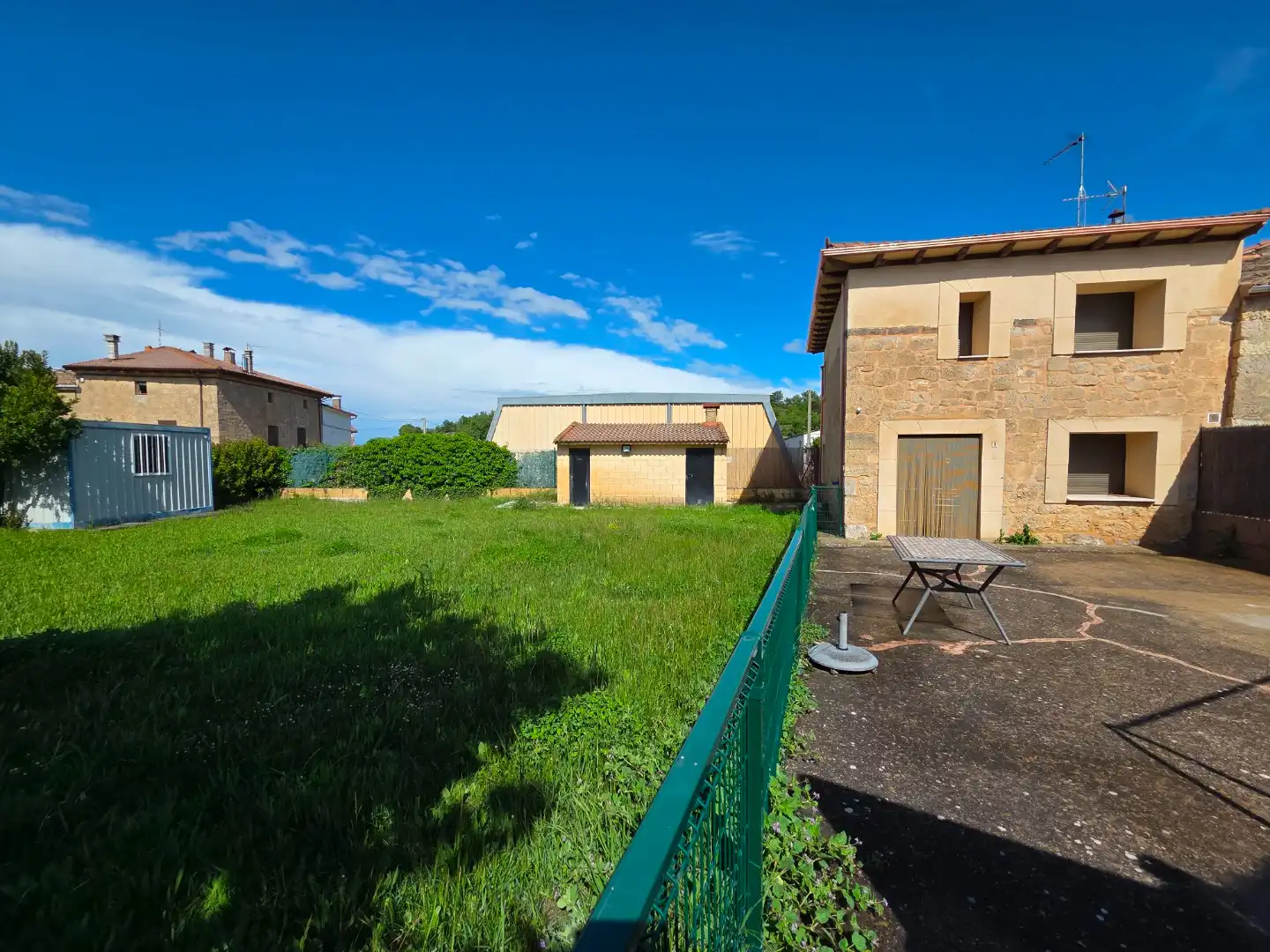 Houses for sale in Carcedo de Bureba  with Private garden and Storage room
