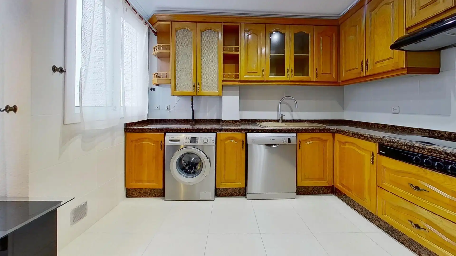 Flat for rent in ABEN AL ABBAR, 18, Albors