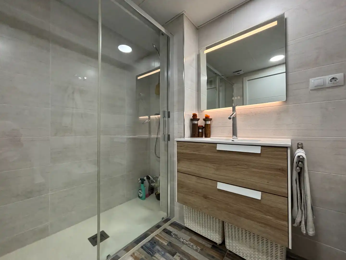 Bathroom of Flat for sale in Burriana / Borriana  with Air Conditioner, Storage room and Furnished