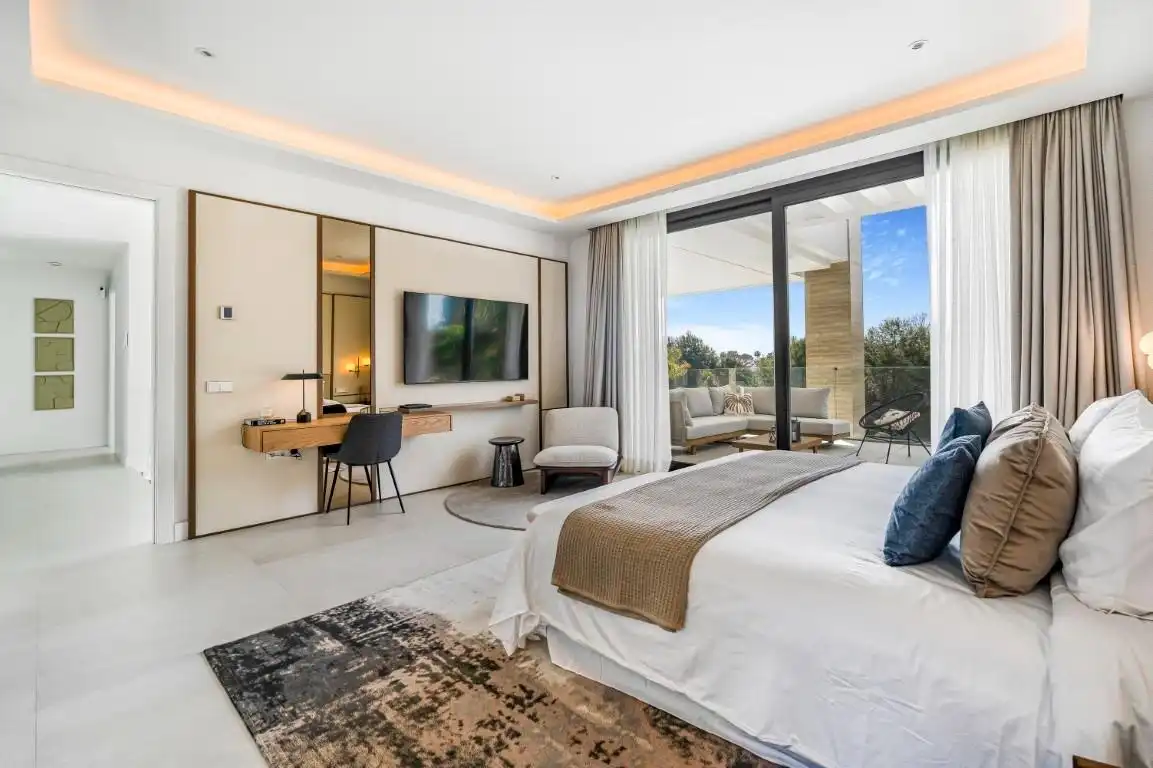 Bedroom of Houses for sale in Marbella  with Air Conditioner, Heating and Private garden