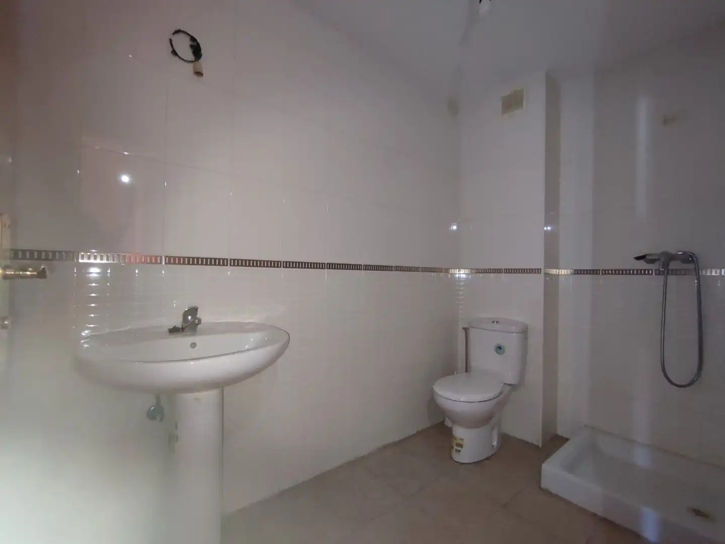 Bany de Loft en venda en Villamediana de Iregua amb Calefacció, Terrassa i Piscina comunitària