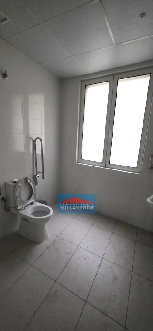 Business premises for sale in Cangas pueblo, imagen 32