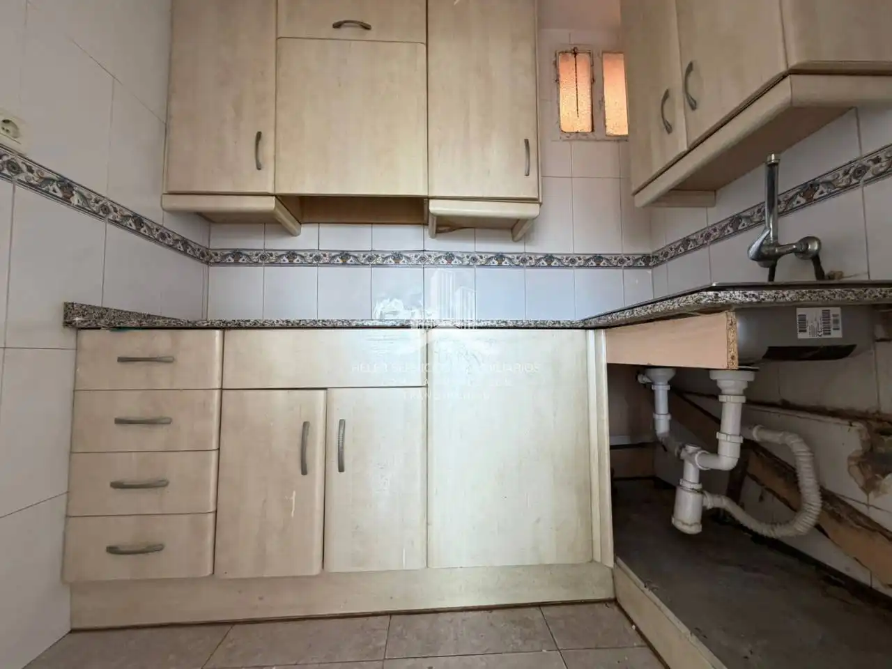 Küche von Wohnung zum Verkauf in Castellón de la Plana / Castelló de la Plana mit Balkon
