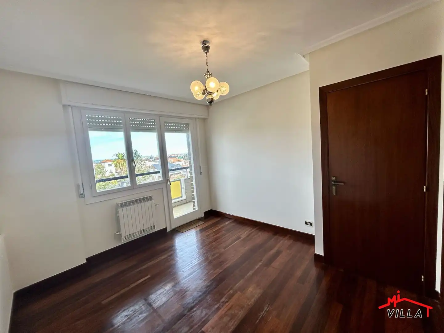 Bedroom of Flat for sale in Laredo  with Terrace
