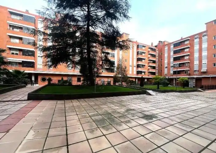 Vista exterior de Local en venda en Salamanca