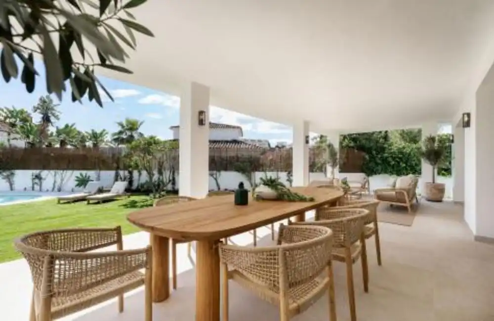 Casa con piscina en venta en Nueva Andalucía, imagen 2