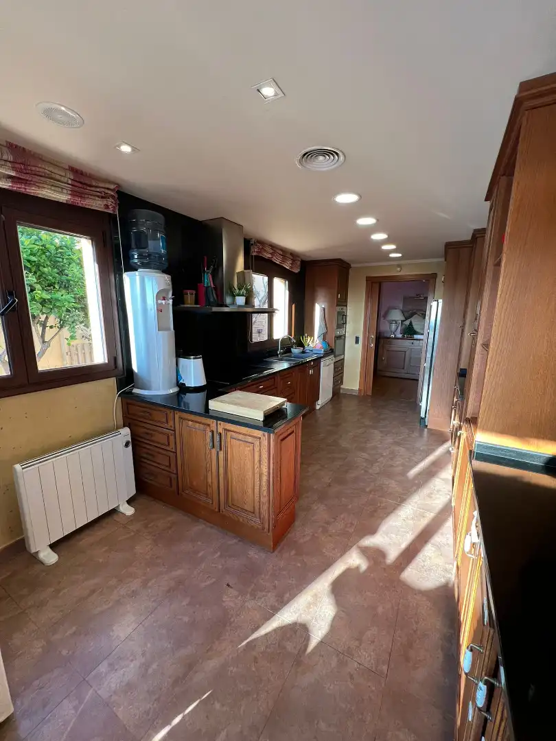 Casa con piscina en venta en Carrer de Joan Coromines i Vigneaux, imagen 55