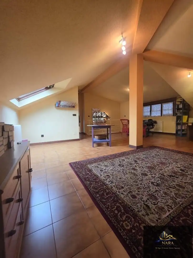 Houses for sale in Torrelavega   with Heating, Private garden and Parquet flooring