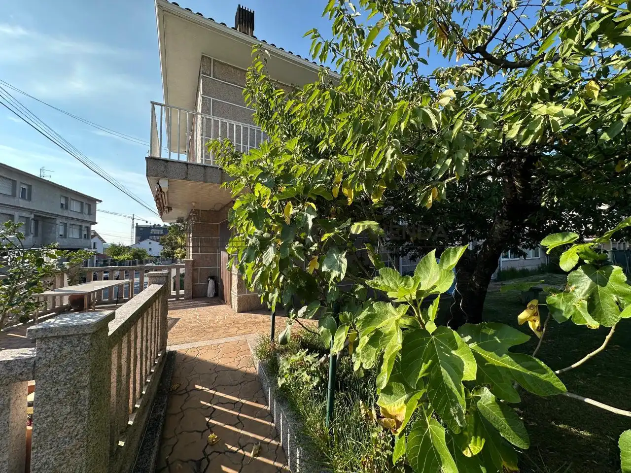 Vista exterior de Casa o chalet en venta en San Cibrao das Viñas con Calefacción, Jardín privado y Terraza