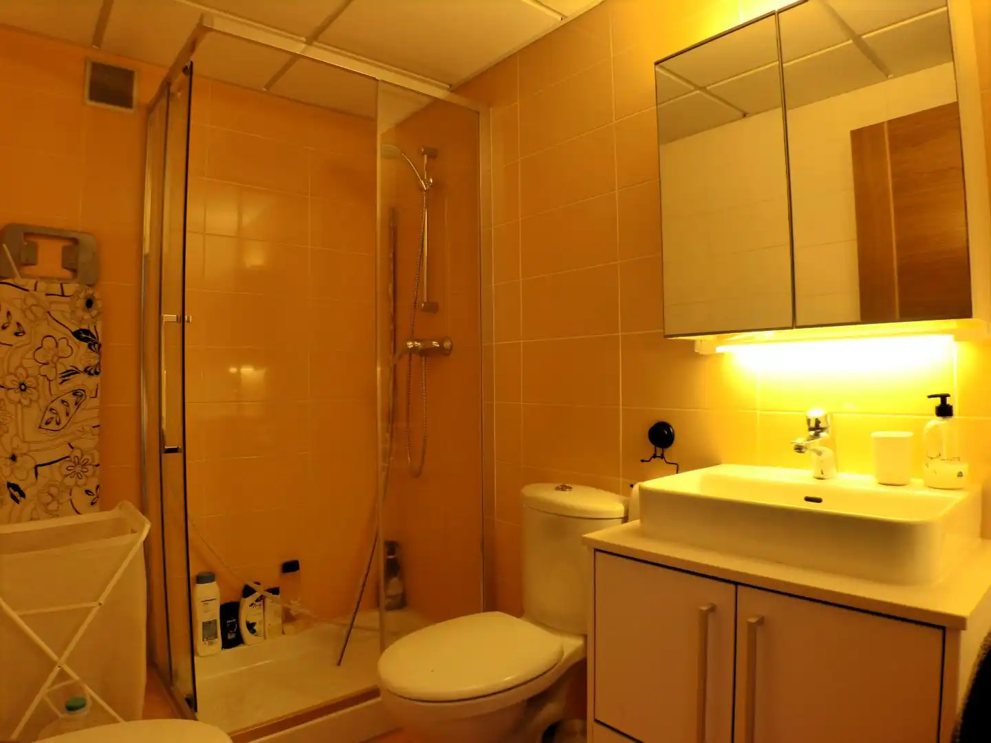 Baño de Ático en venta en El Campello con Terraza, Trastero y Piscina