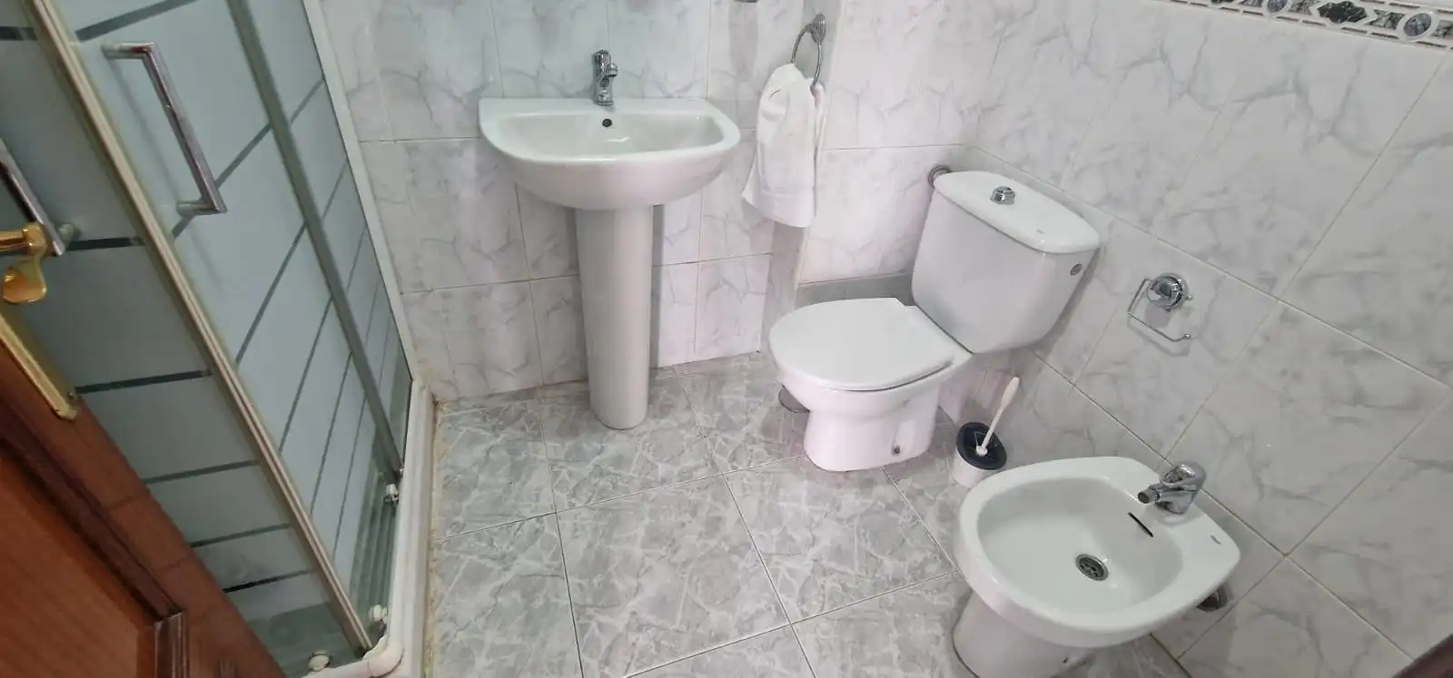 Badezimmer von Wohnung zum Verkauf in Camas