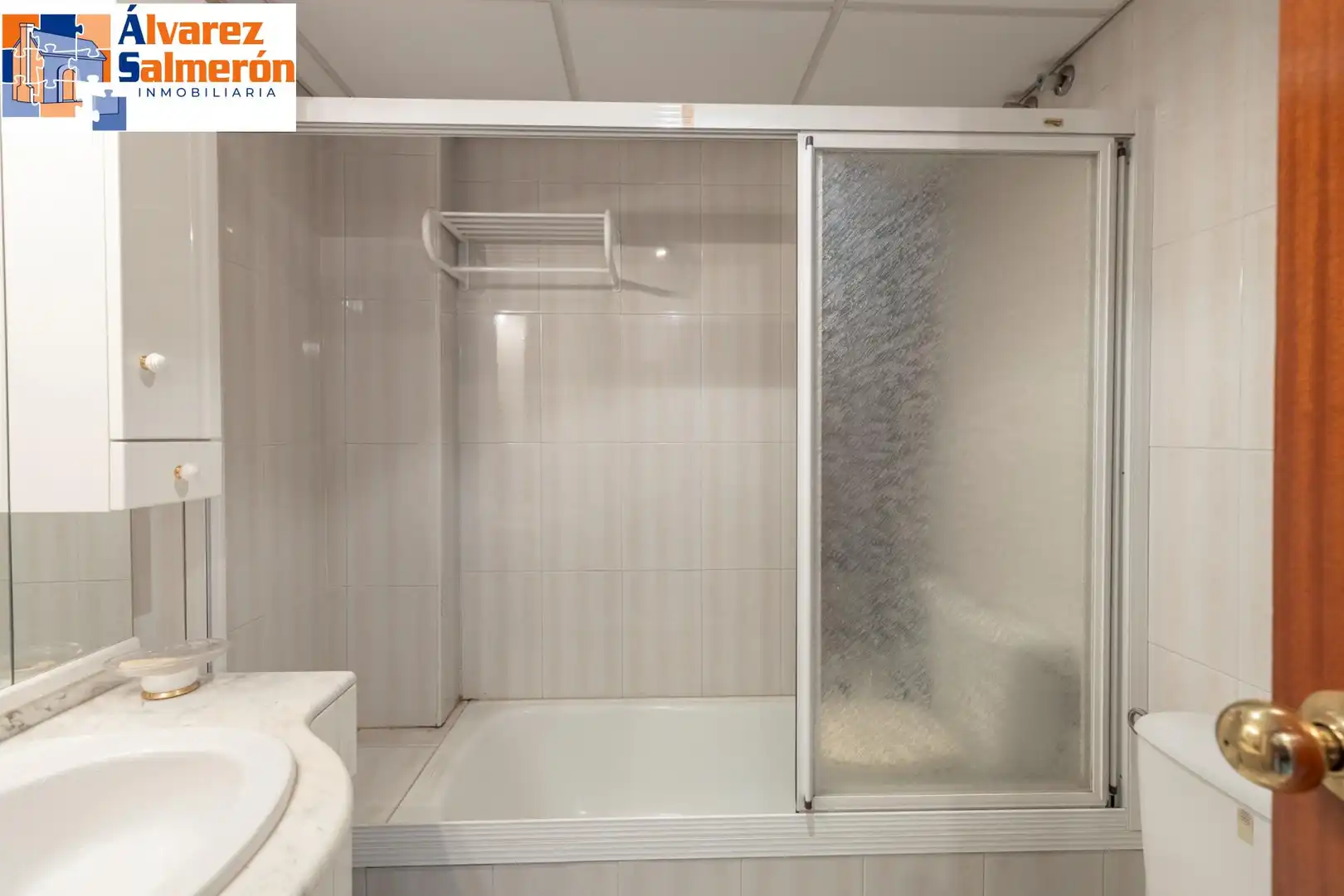 Bathroom of Detached homes for sale in Granada  with Heating, Terrace and Storage room