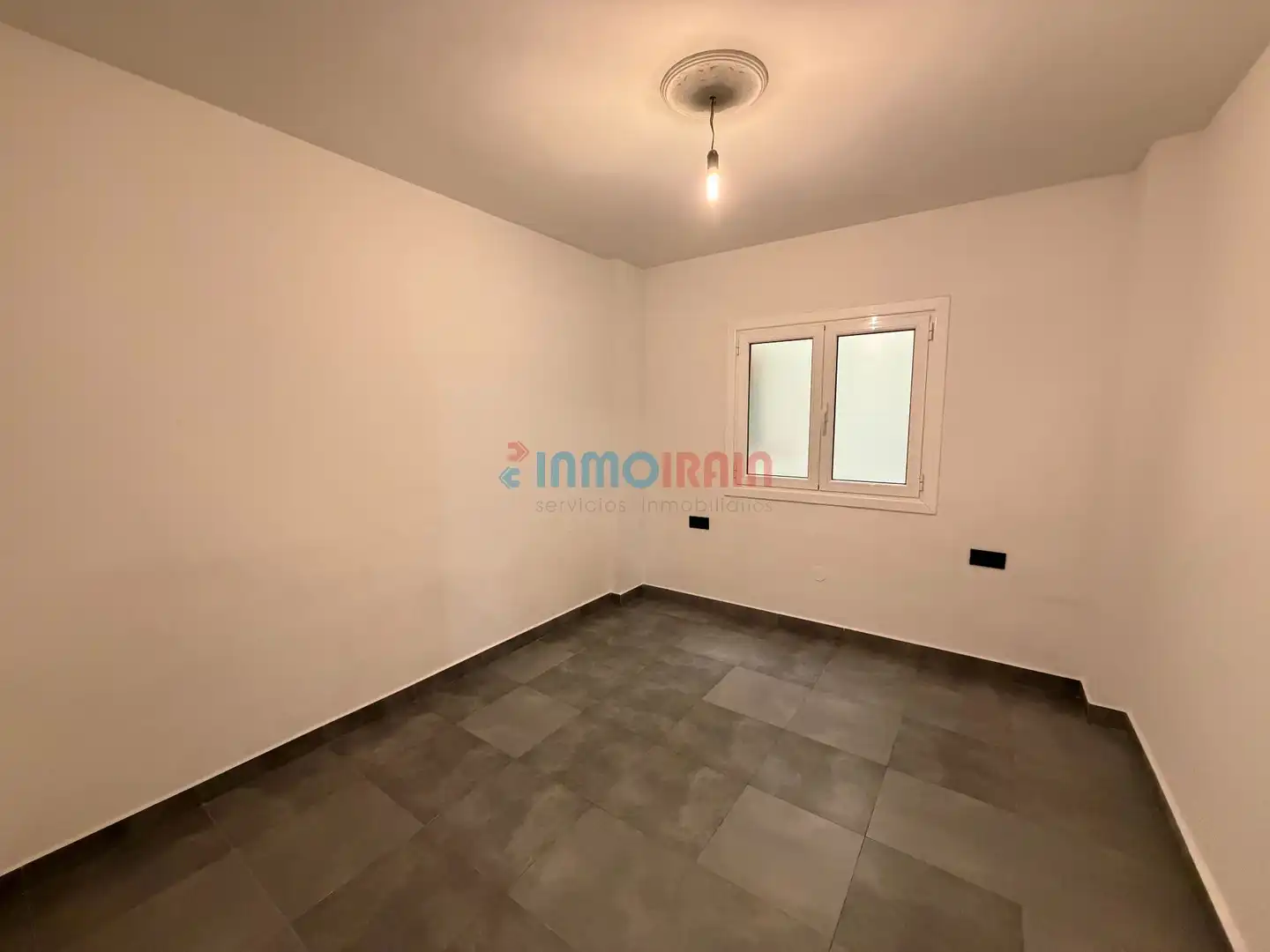 Schlafzimmer von Wohnung zum Verkauf in Zumarraga mit Heizung