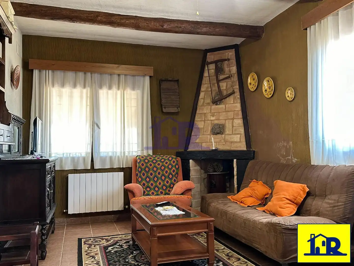 Living room of Houses for sale in Villar de Olalla  with Heating, Terrace and Storage room