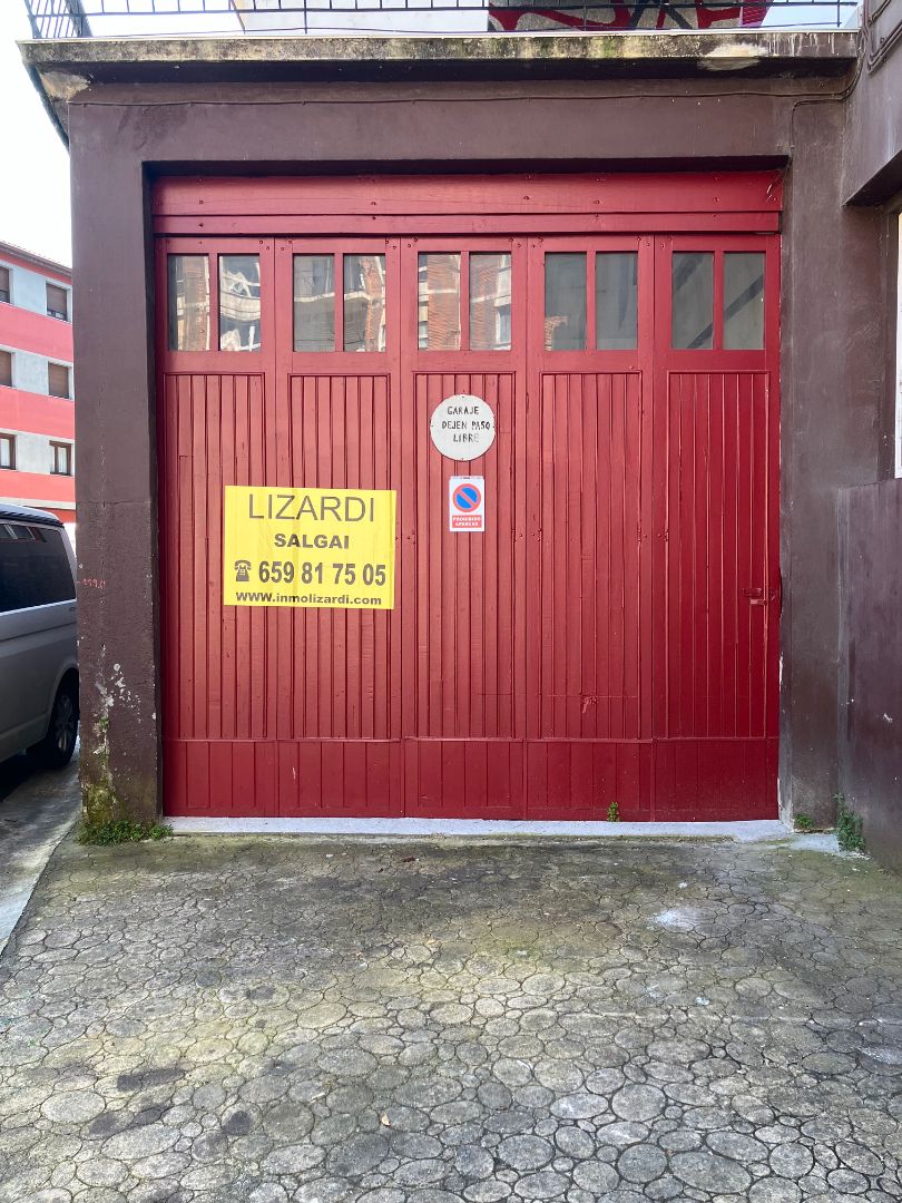 Garaje en venta en Legorreta