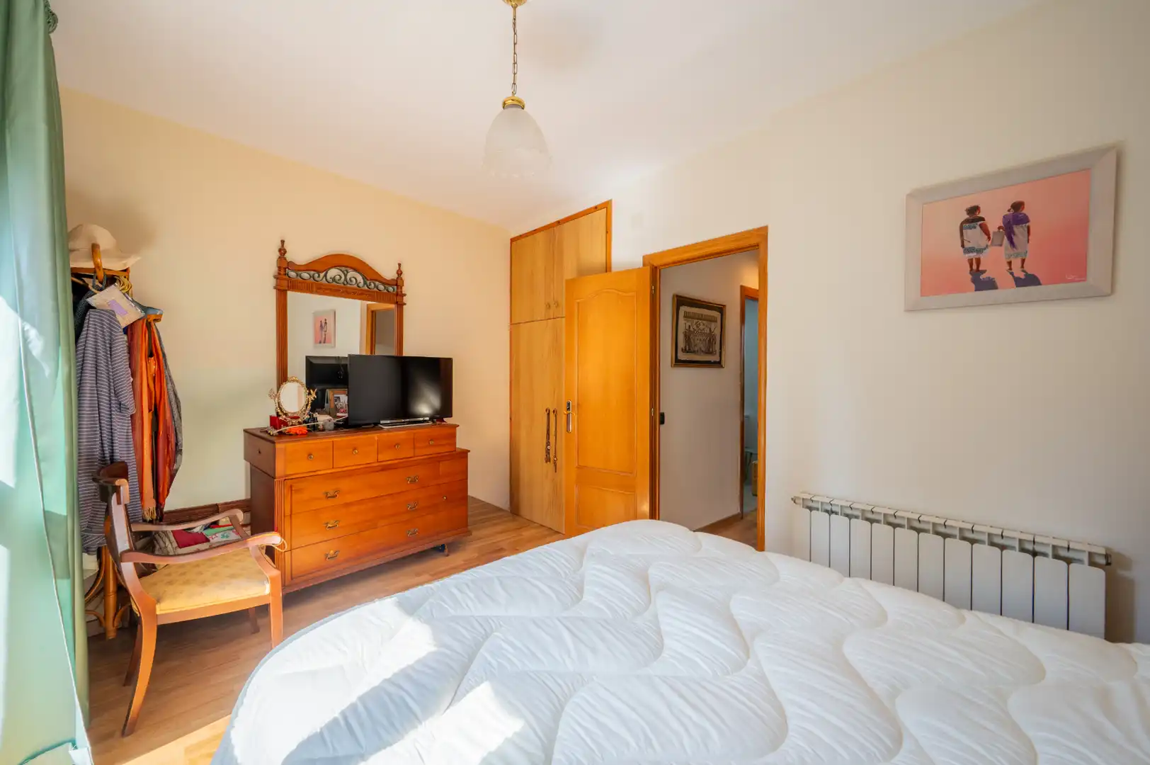 Schlafzimmer von Einfamilien-Reihenhaus zum Verkauf in Sant Cugat del Vallès mit Klimaanlage, Heizung und Privatgarten