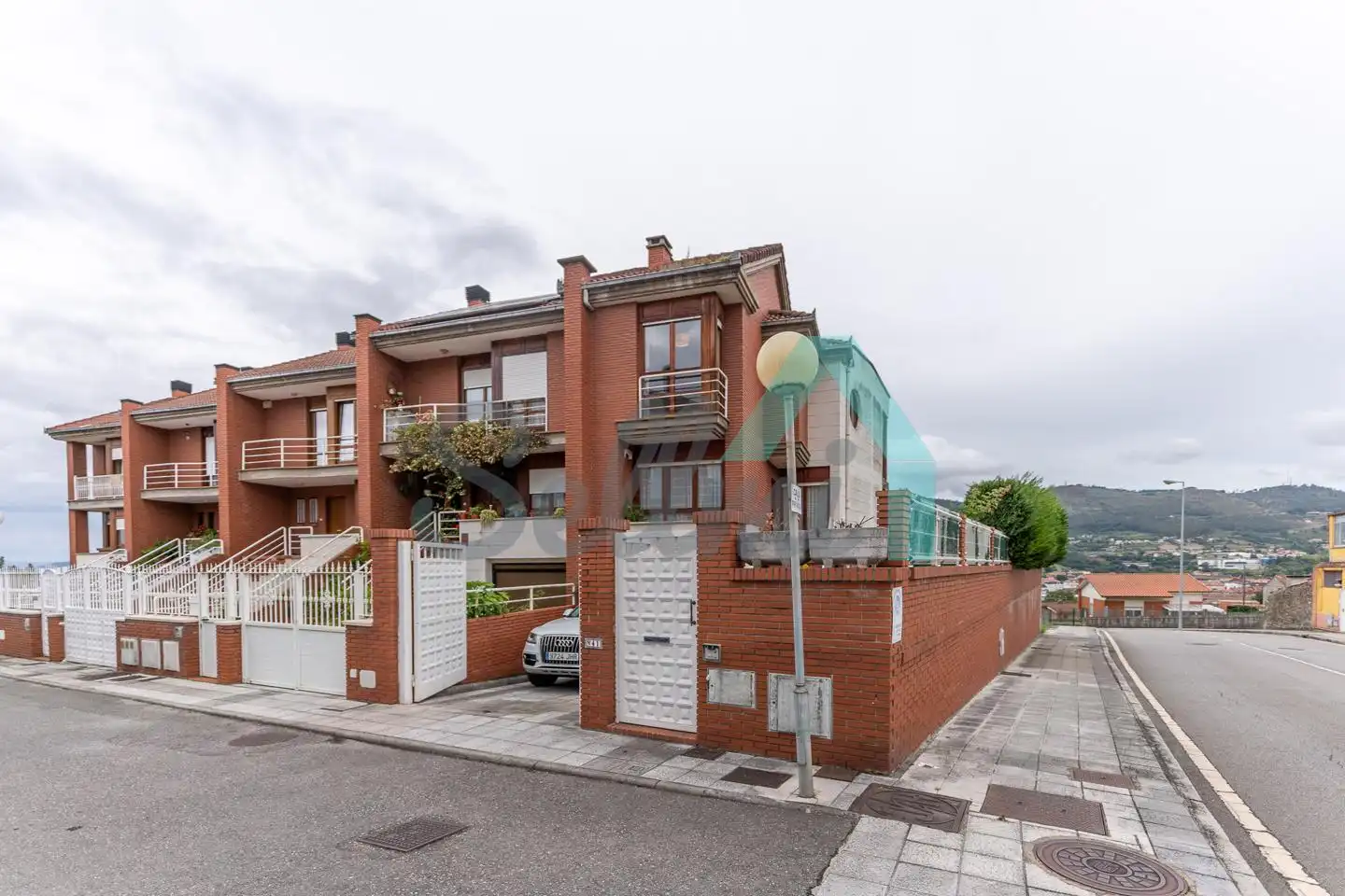 Casa adosada en venda a Calle la Coruña, Olivares