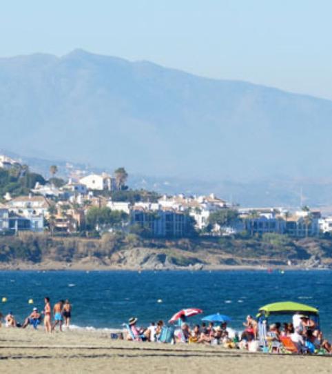 Foto 2 de Residencial en venda a San Luis de Sabinillas, Málaga