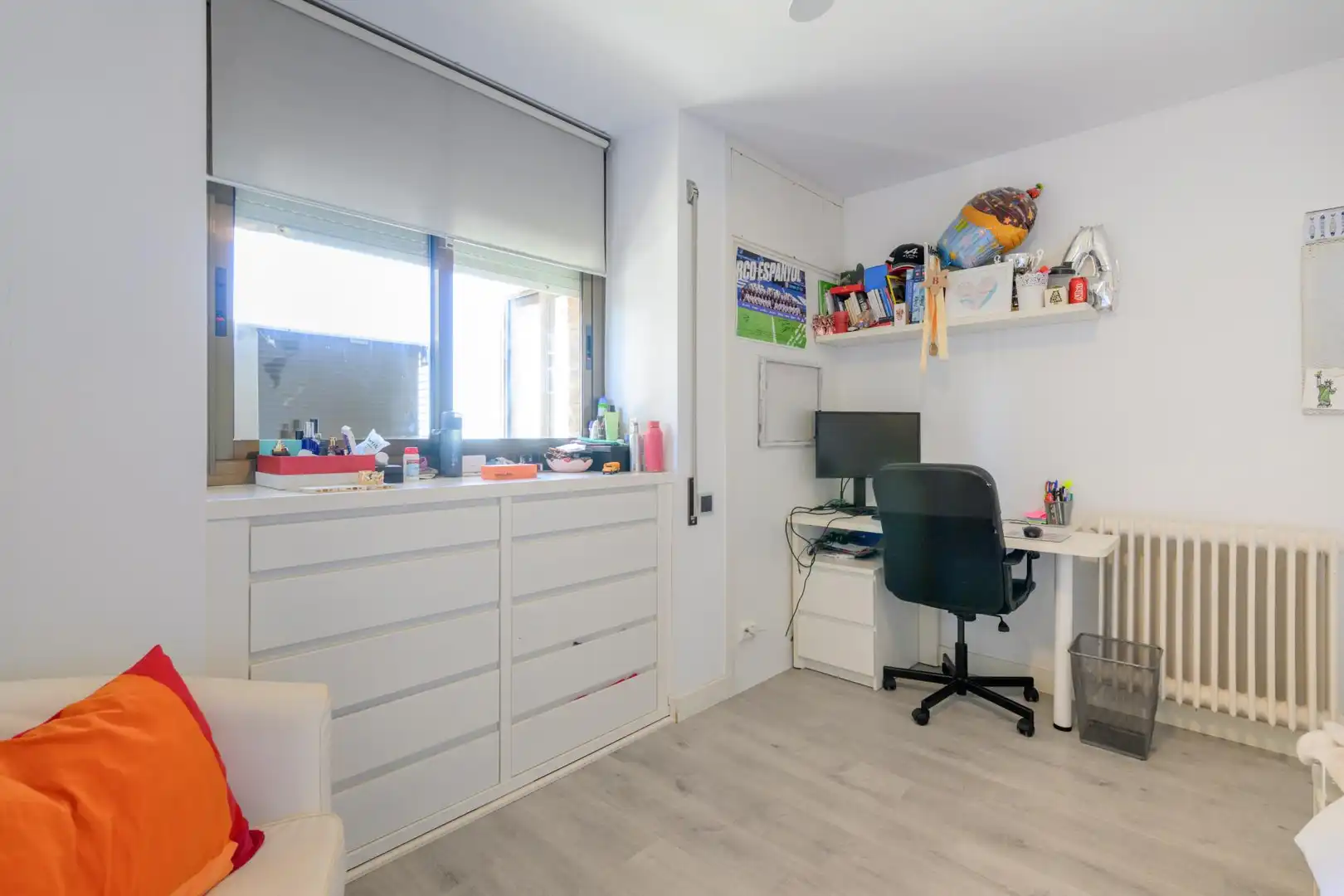 Habitación de Piso en venta en Esplugues de Llobregat con Calefacción y Jardín privado