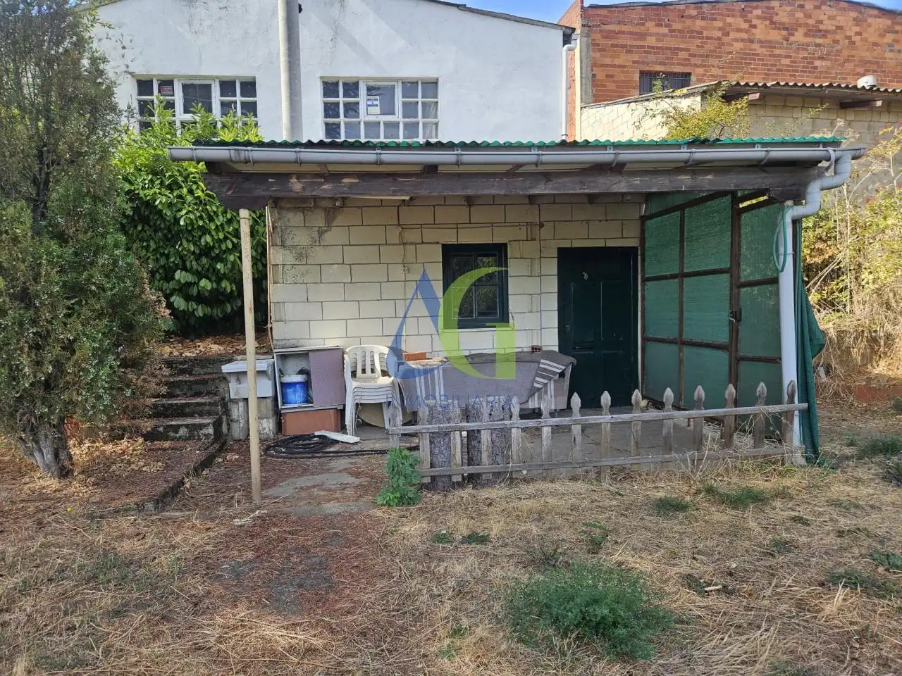 Vista exterior de Pis en venda en San Andrés del Rabanedo amb Calefacció, Traster i Moblat