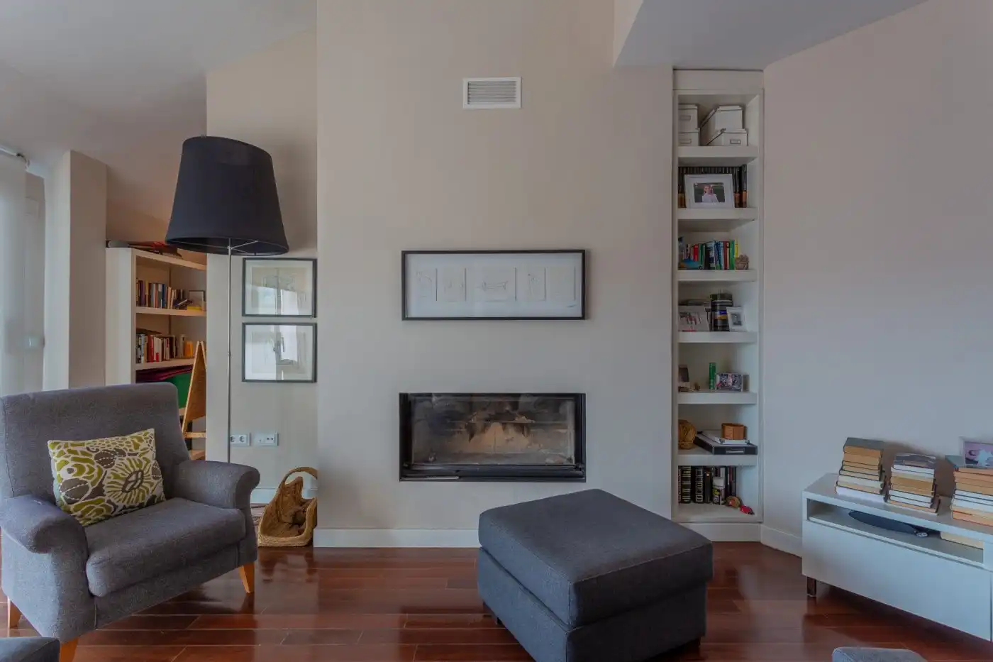 Sala de estar de Casa o chalet en venta en Granada con Aire acondicionado, Calefacción y Terraza