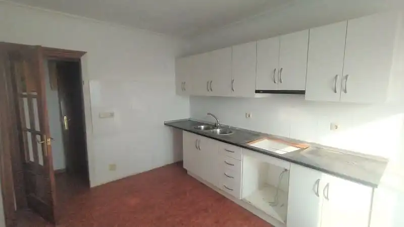 Houses for sale in C/ Plaza, Jimena