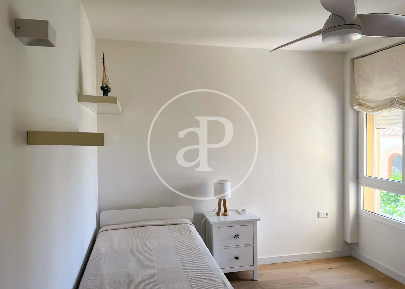 Habitación de Piso de alquiler en  Palma de Mallorca con Aire acondicionado, Calefacción y Jardín privado