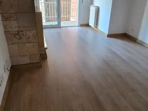 Wohnung zur Miete in  Barcelona Capital mit Terrasse und Balkon