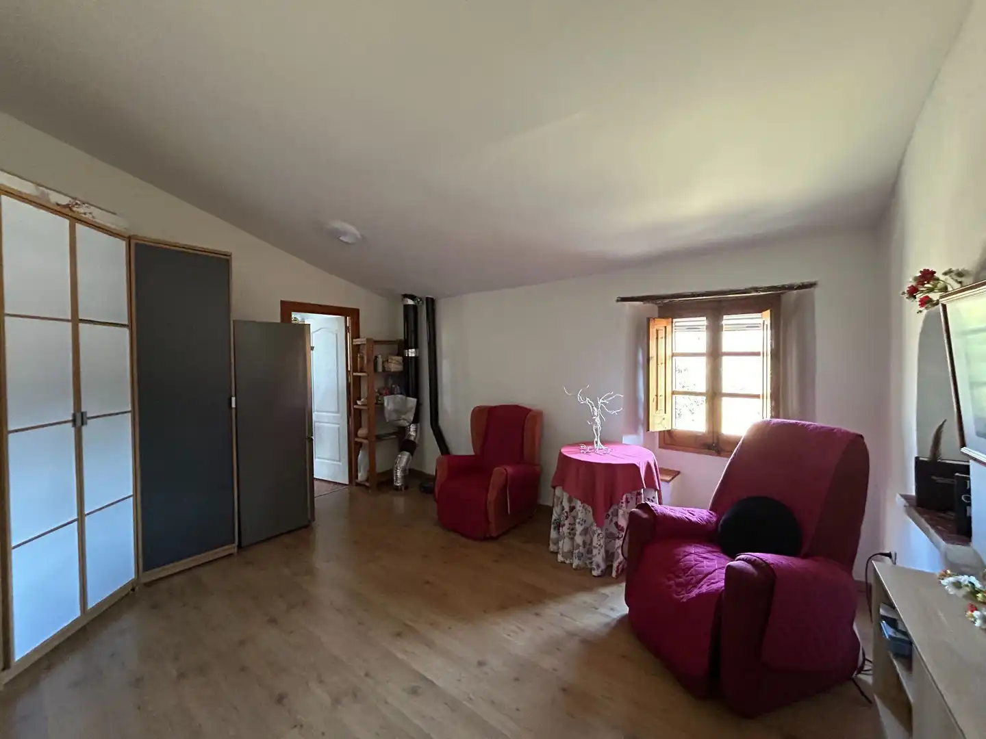 Sala d'estar de Finca rústica en venda en Santa Maria de Palautordera amb Calefacció