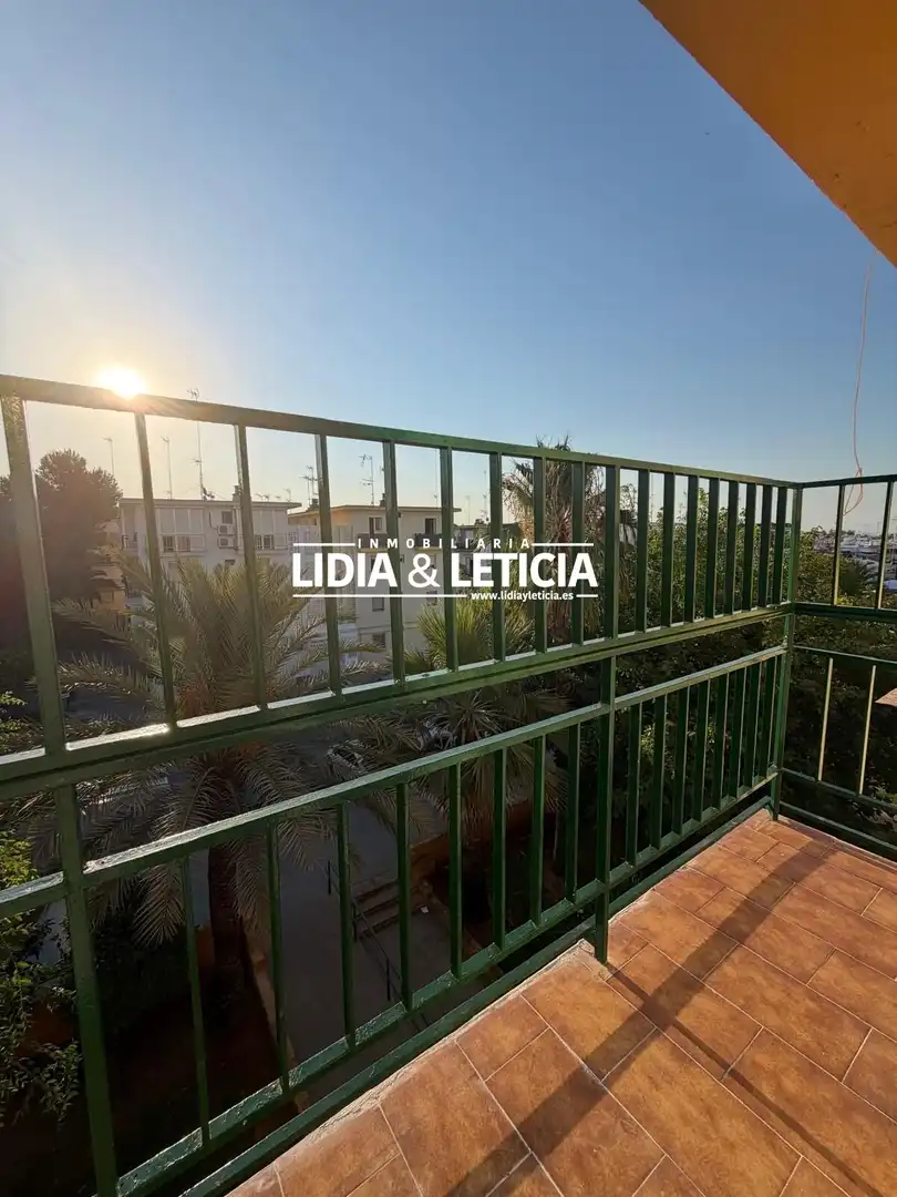 Vista exterior de Pis de lloguer en Alcalá de Guadaira amb Aire condicionat i Balcó