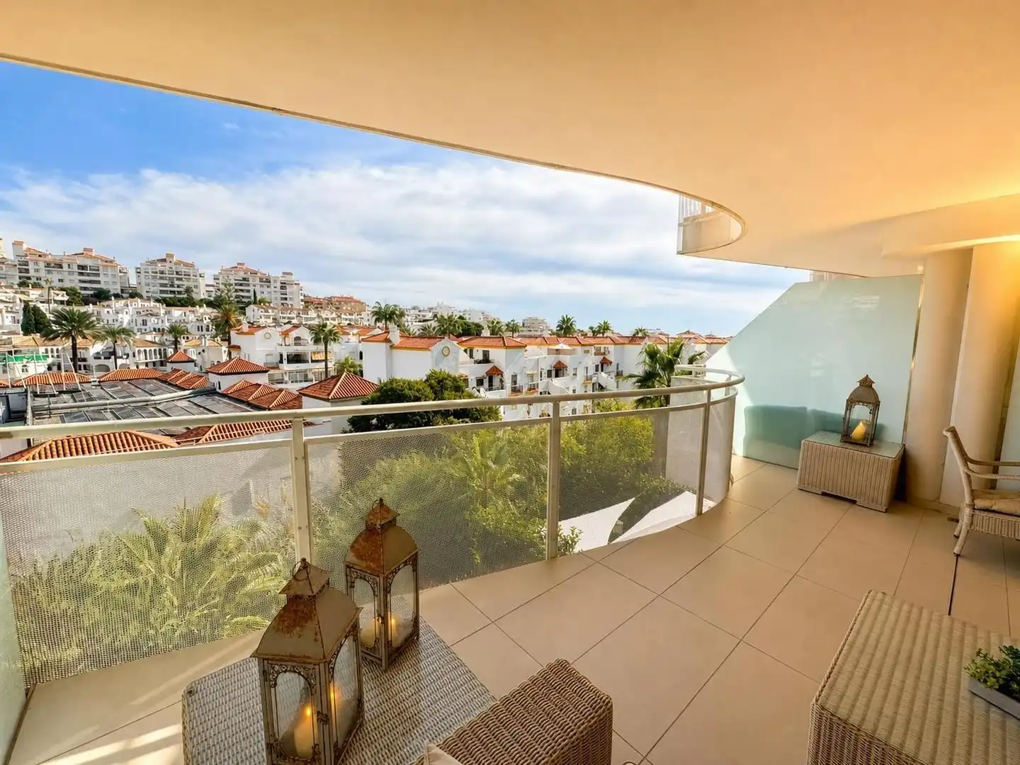 Terraza de Apartamento en venta en Torrequebrada