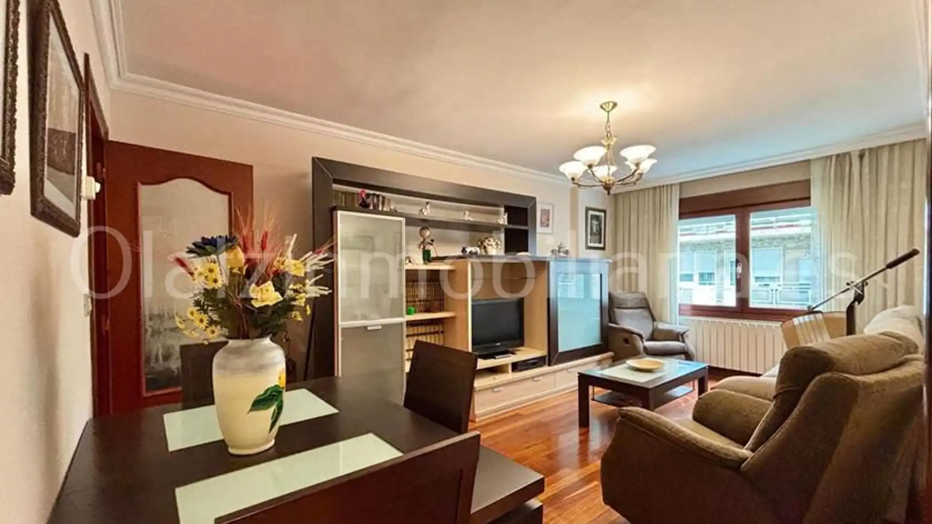 Sala de estar de Piso en venta en Zalla  con Calefacción, Terraza y Trastero