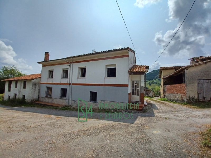 Exterior view of Single-family semi-detached for sale in Oviedo   with Private garden, Furnished and Oven